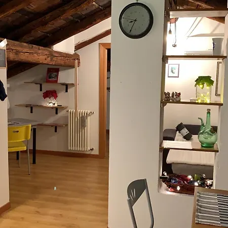 Apartment Mansarda 7 Chiese *