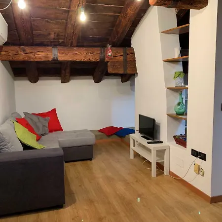 Apartament Mansarda 7 Chiese